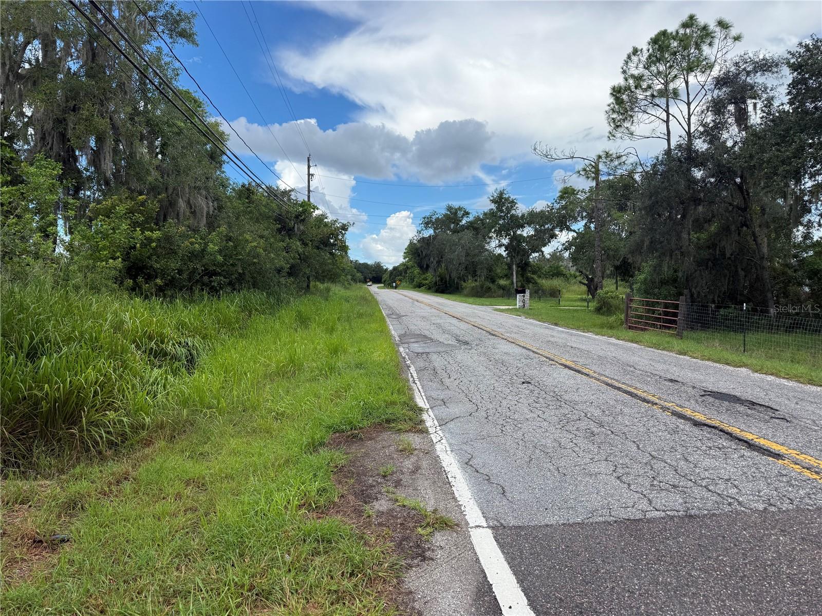 Acceso vial del terreno en Stephens Road