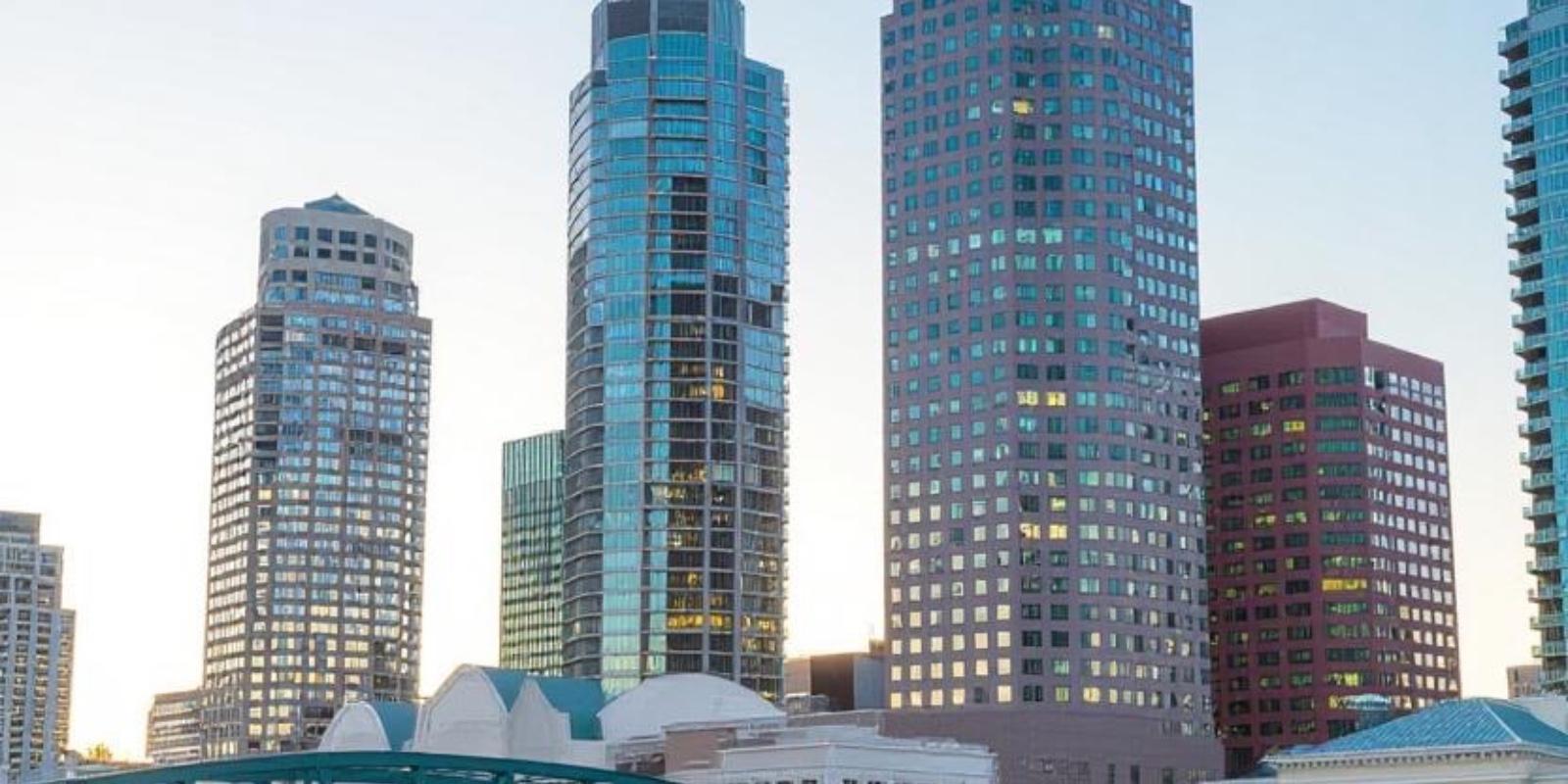 Skyline de Tampa al atardecer